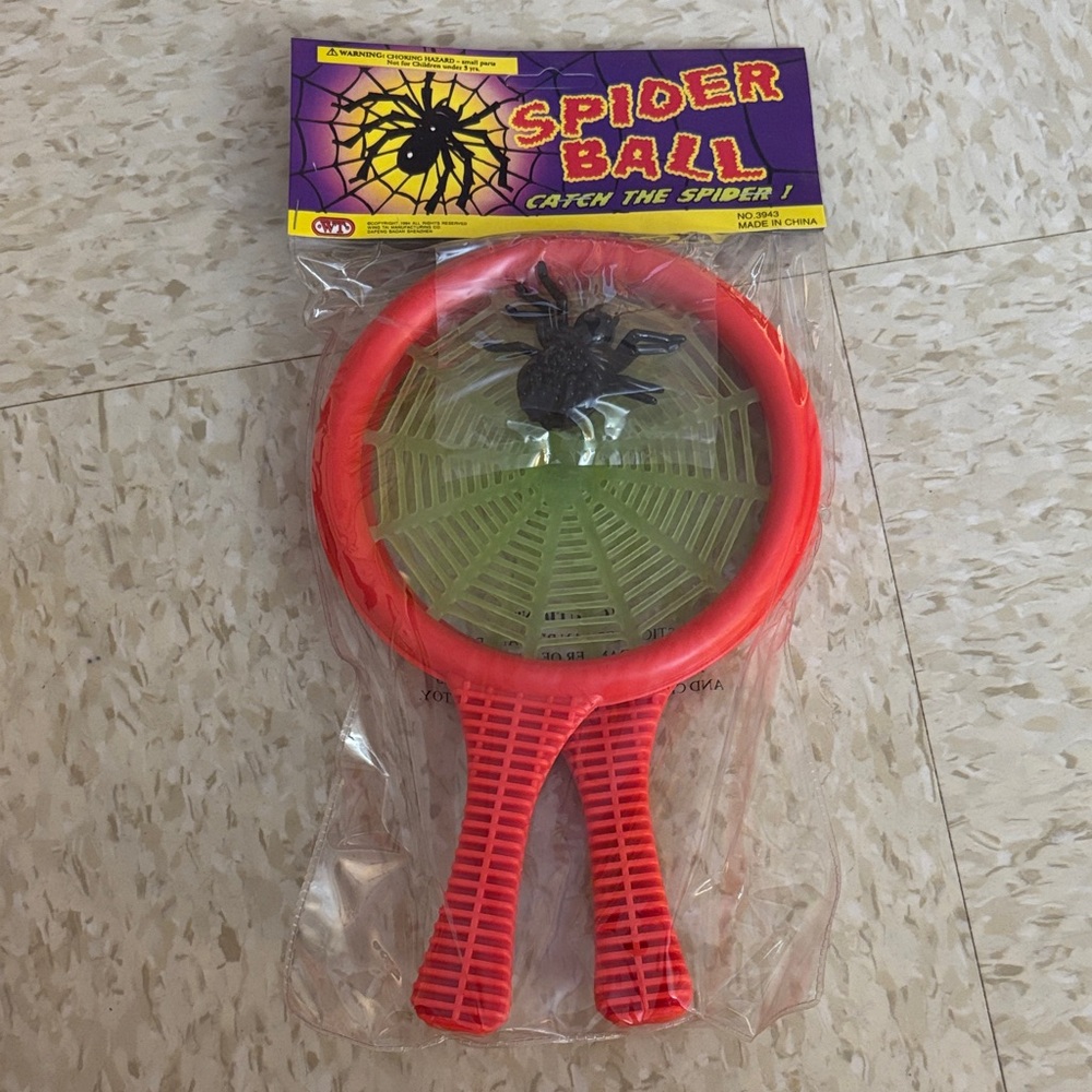 💕Catch the Spider Game Set with Red Rackets new